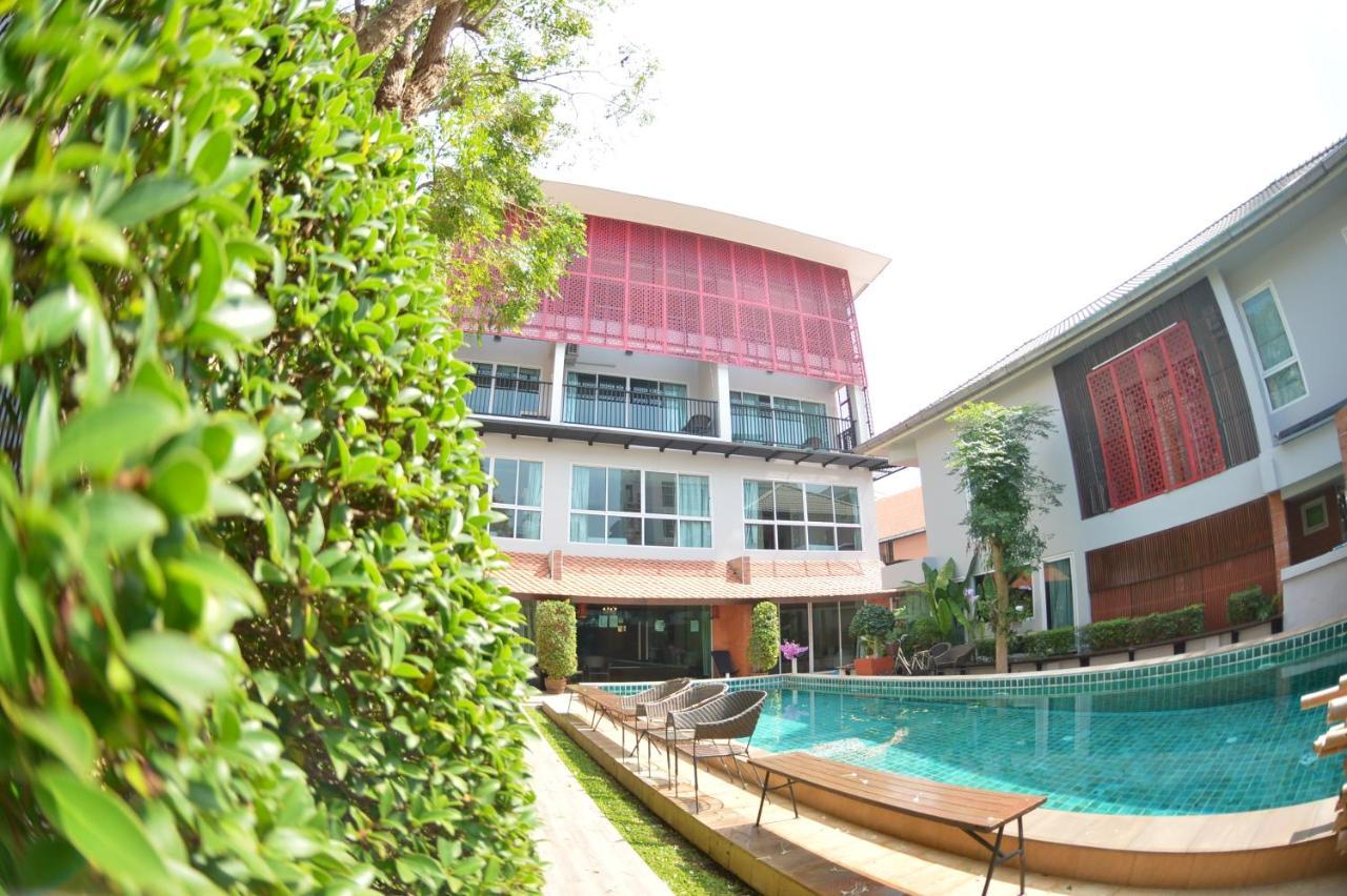 ตำหนักวิลล่า 10 ห้องนอน พร้อมสระว่ายน้ำส่วนตัว Ban Nong Tabaek Exterior foto